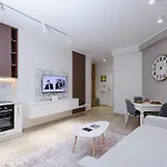 شقة Loris 203 *
